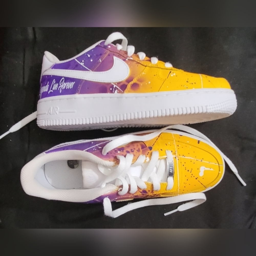 CUSTOM PAINTED KOBE BRYANT NIKE AIR FORCE 1